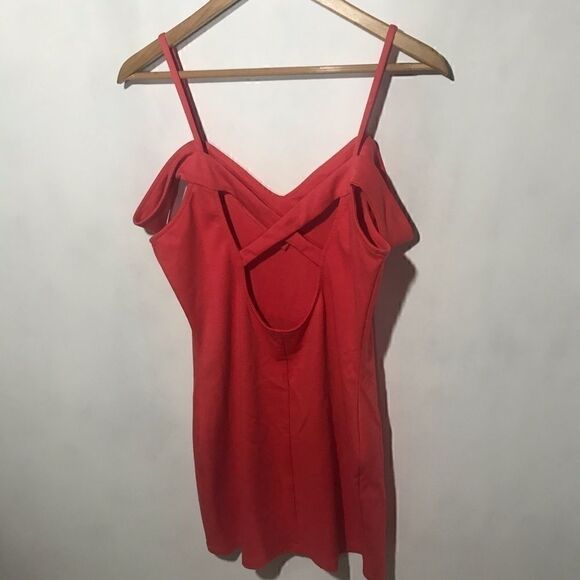 Nasty Gal pink cold shoulder mini dress - Picture 5 of 8